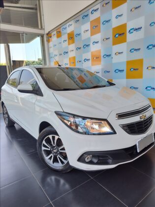 Chevrolet Onix – 1.4 MPFI LTZ 8V FLEX 4P AUTOMÁTICO