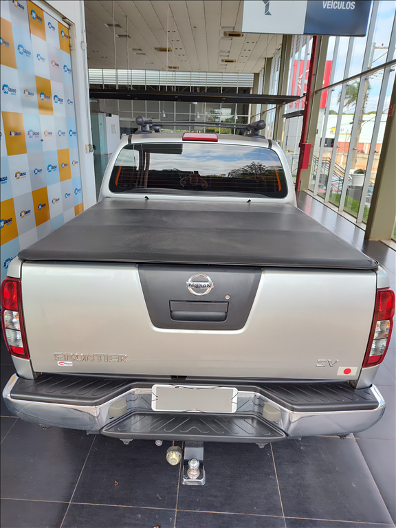 Nissan Frontier - 2.5 S 4X2 CD TURBO ELETRONIC DIESEL 4P MANUAL