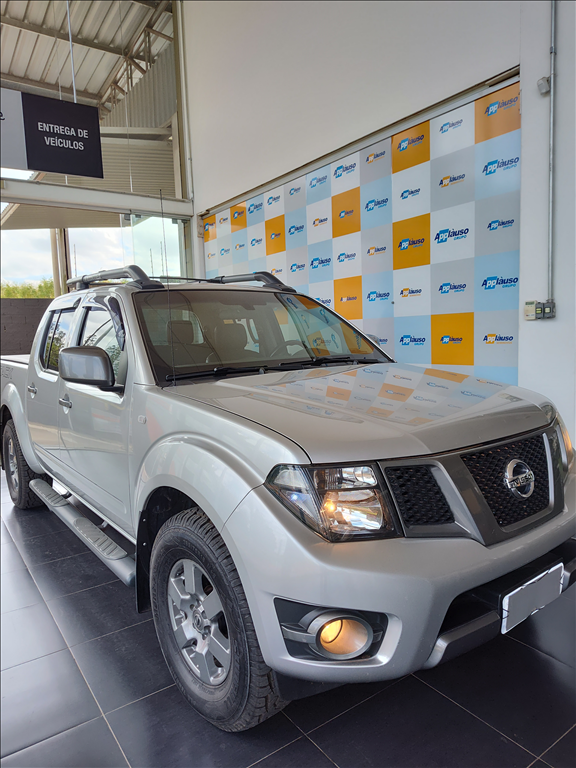 Nissan Frontier - 2.5 S 4X2 CD TURBO ELETRONIC DIESEL 4P MANUAL