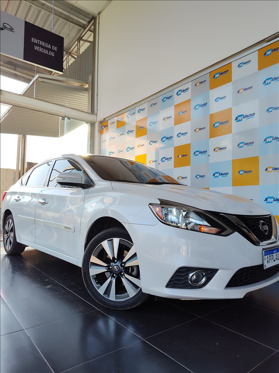 Nissan Sentra - 2.0 SV 16V FLEX 4P AUTOMÁTICO