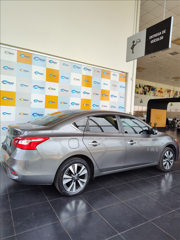 Nissan Sentra - 2.0 SV 16V FLEXSTART 4P AUTOMÁTICO