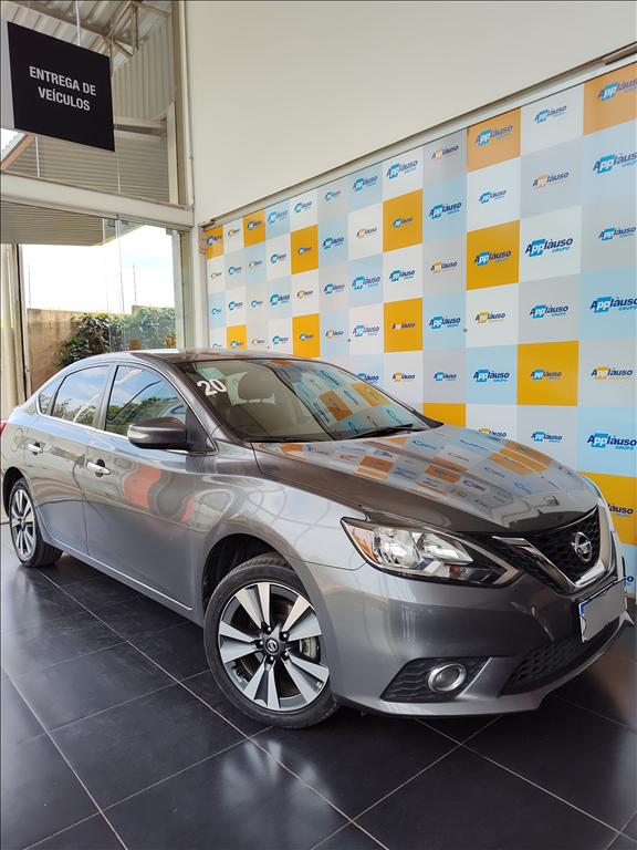 Nissan Sentra - 2.0 SV 16V FLEXSTART 4P AUTOMÁTICO