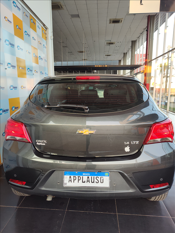 Chevrolet Onix - 1.4 MPFI LTZ 8V FLEX 4P MANUAL