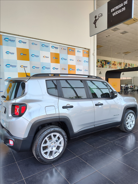 Jeep Renegade - 1.8 16V FLEX SPORT 4P AUTOMÁTICO