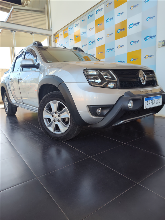 Renault Duster Oroch - 2.0 16V HI-FLEX DYNAMIQUE AUTOMÁTICO