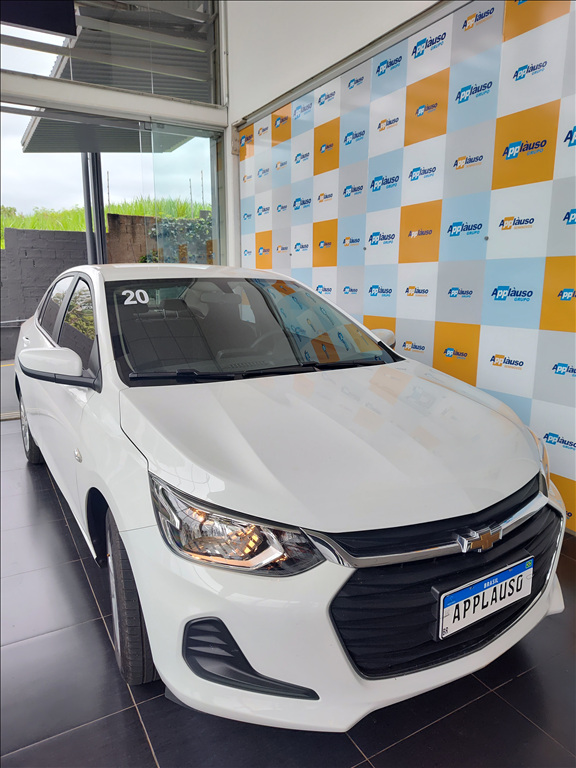 Chevrolet Onix Plus - 1.0 FLEX LT MANUAL