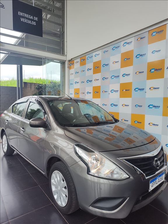 Nissan Versa - 1.6 16V FLEX S 4P MANUAL