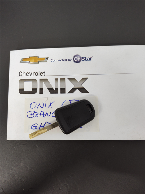 Chevrolet Onix – 1.0 FLEX LT MANUAL