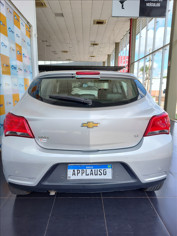 Chevrolet Onix - 1.4 MPFI LT 8V FLEX 4P MANUAL