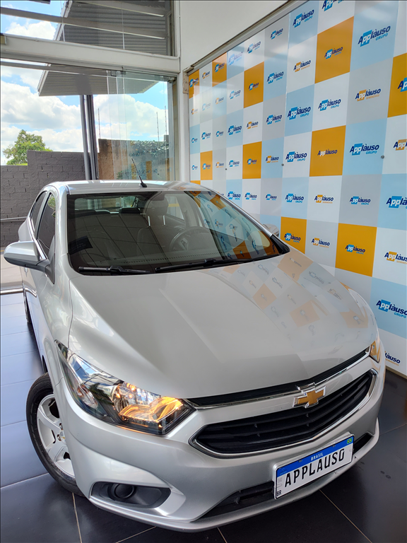 Chevrolet Onix - 1.4 MPFI LT 8V FLEX 4P MANUAL