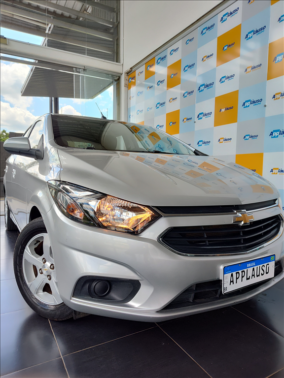 Chevrolet Onix - 1.4 MPFI LT 8V FLEX 4P MANUAL