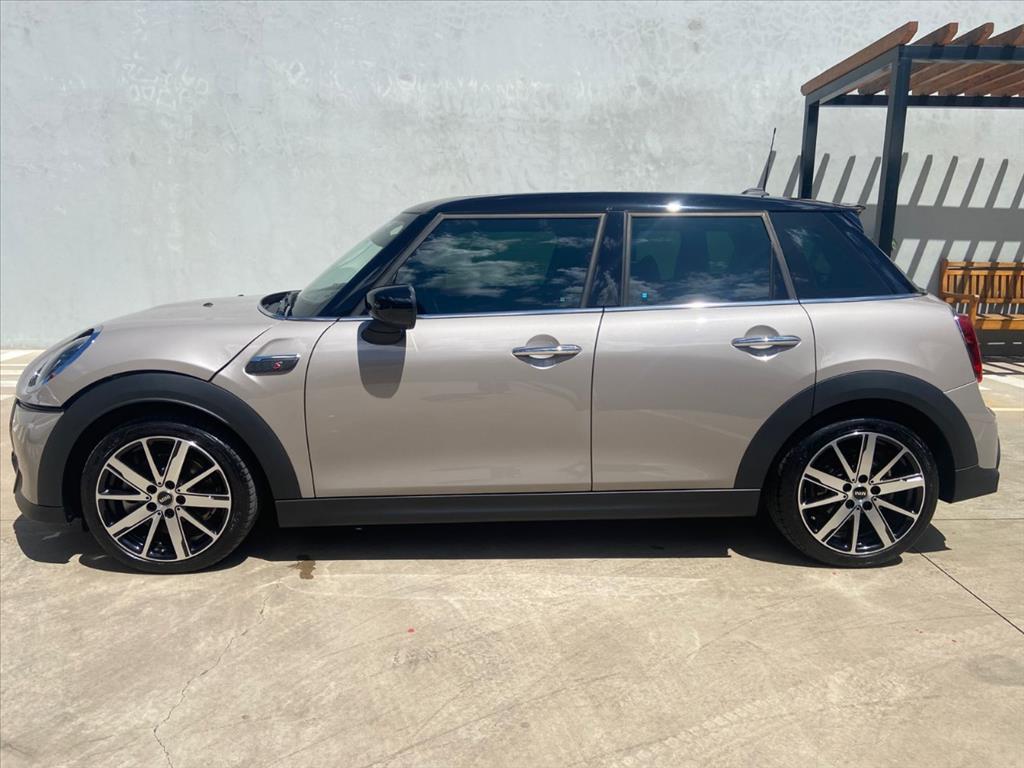 Mini Cooper – 2.0 16V TWINPOWER GASOLINA S 4P STEPTRONIC