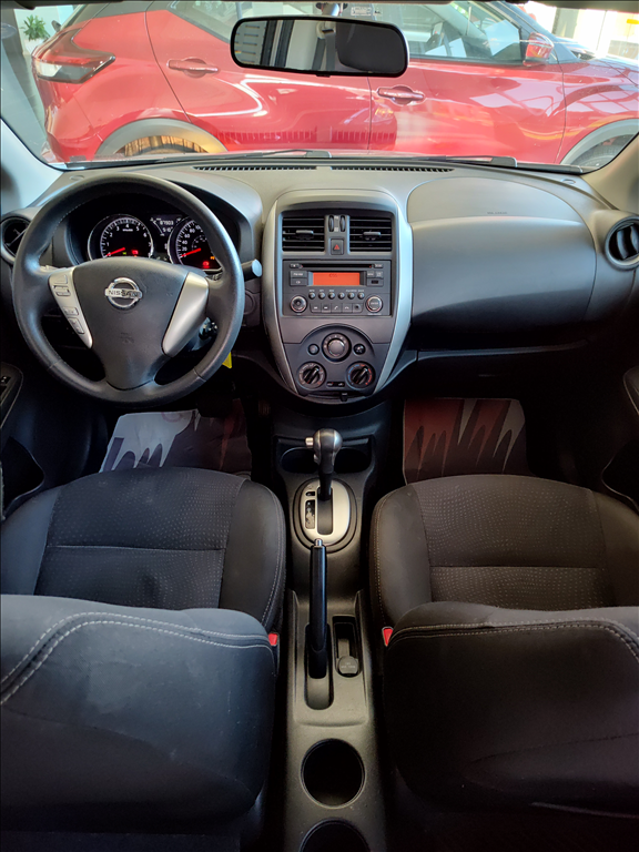 Nissan Versa - 1.6 16V FLEX SV 4P XTRONIC