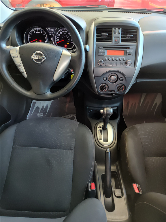 Nissan Versa - 1.6 16V FLEX SV 4P XTRONIC