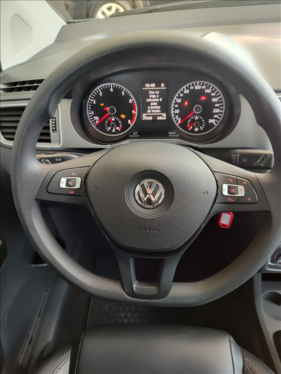 Volkswagen Fox - 1.6 MSI TOTAL FLEX CONNECT 4P MANUAL