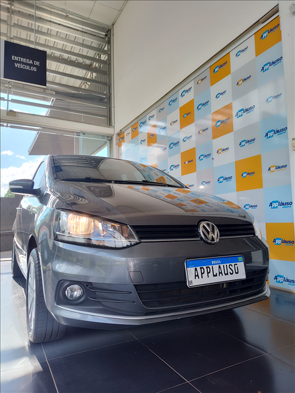 Volkswagen Fox - 1.6 MSI TOTAL FLEX CONNECT 4P MANUAL